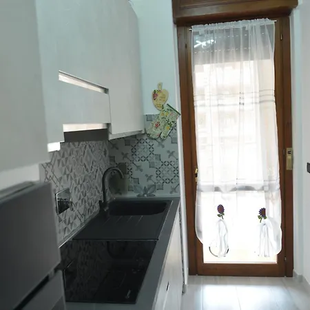 Luciana - 3 Min Train To Fco Airport & Fiera