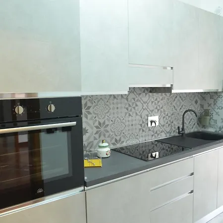 Luciana - 3 Min Train To Fco Airport & Fiera