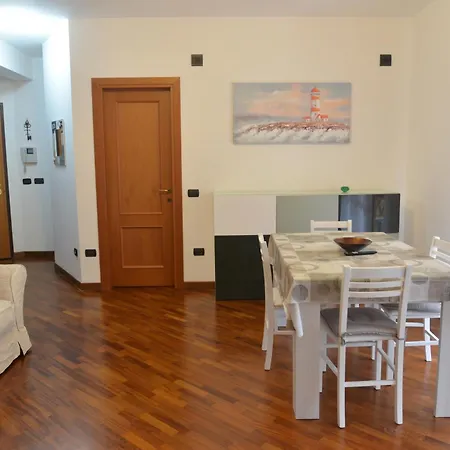 Luciana - 3 Min Train To Fco Airport & Fiera *